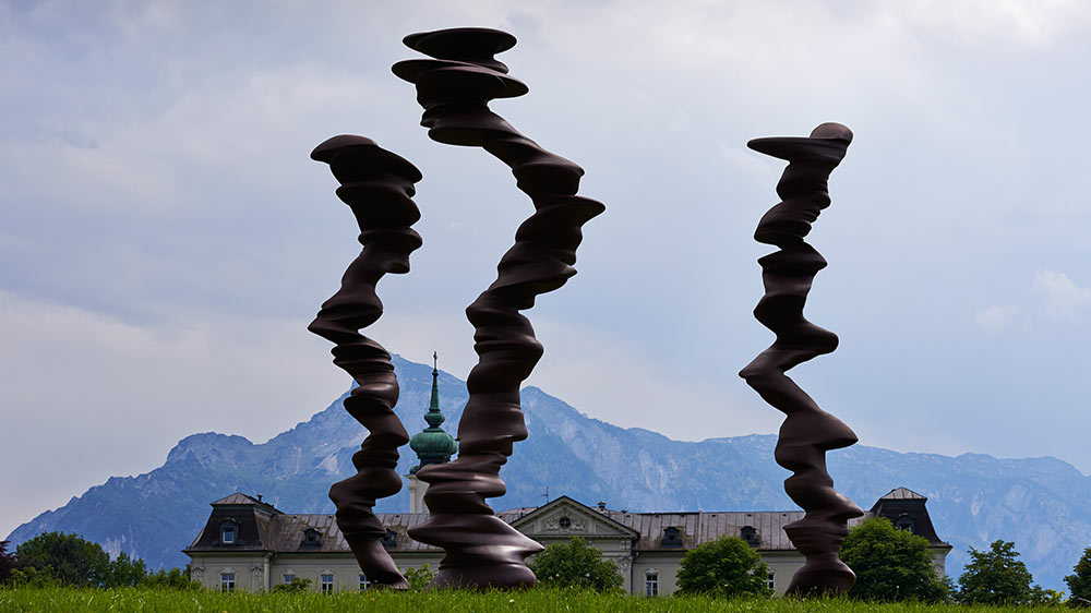 Skulptur »Points of View« nach dem Kunsttransport am Bestimmungsort in Salzburg