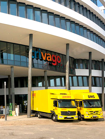 Möbelwagen in Düsseldorf bei Trivago-Umzug